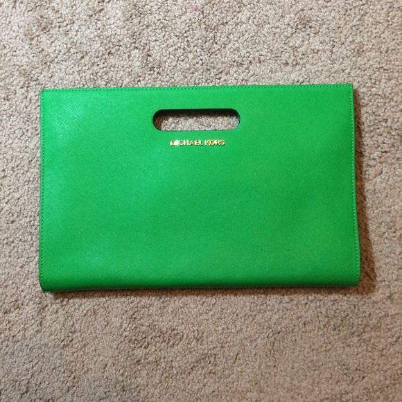 Michael Kors Handbags - Michael Kors Tilda Saffiano Leather XL Clutch